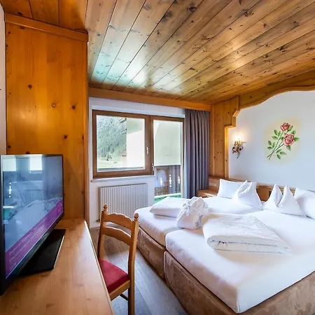 فندق Alpenwellnesshotel Gasteigerhof نيوستيف ام ستوبيتا