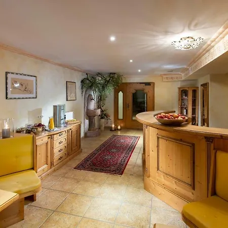 فندق Alpenwellnesshotel Gasteigerhof 4*